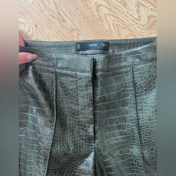 Mango green faux-leather trousers - Picture 6 of 7